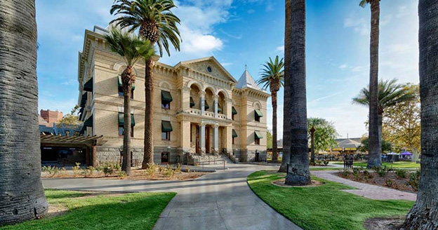 heritage trees in Fresno