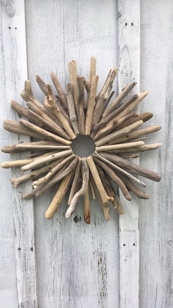 Classic Driftwood Wreath