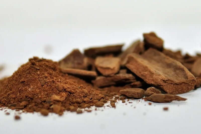 Using Cinnamon Powder or Sticks